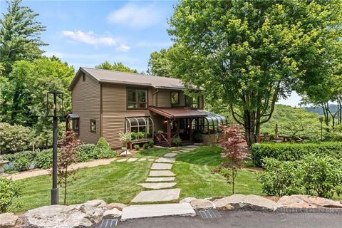 Homes For Sale - 139 Split Rail Lane<br/> Watauga County, Blowing Rock, NC 28605