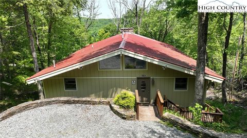 Photo of 216 Lake (+ 2 lots) Road, Beech Mountain, NC 28604 (MLS # 259900)