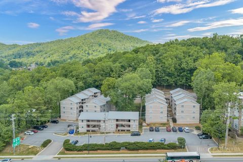 Photo of 229 E King Street #30, Boone, NC 28607 (MLS # 262175)