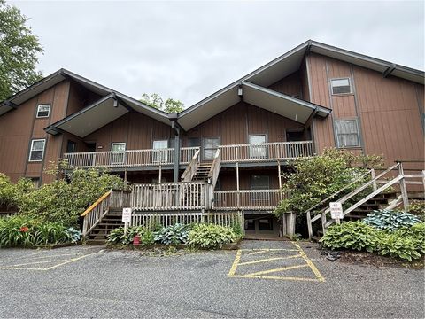 Photo of 1491 Sugar Mountain Drive #38, Sugar Mountain, NC 28604 (MLS # 262550)