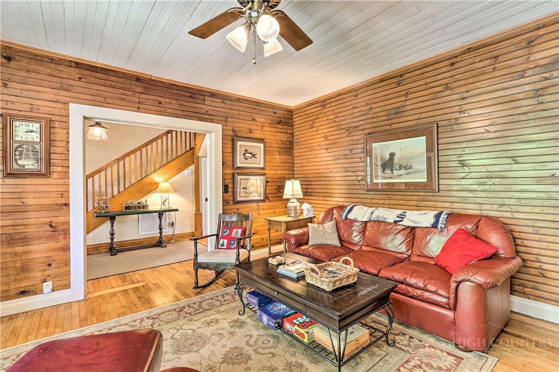 2280 Garvey Bridge Road
