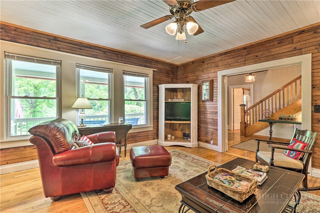 2280 Garvey Bridge Road