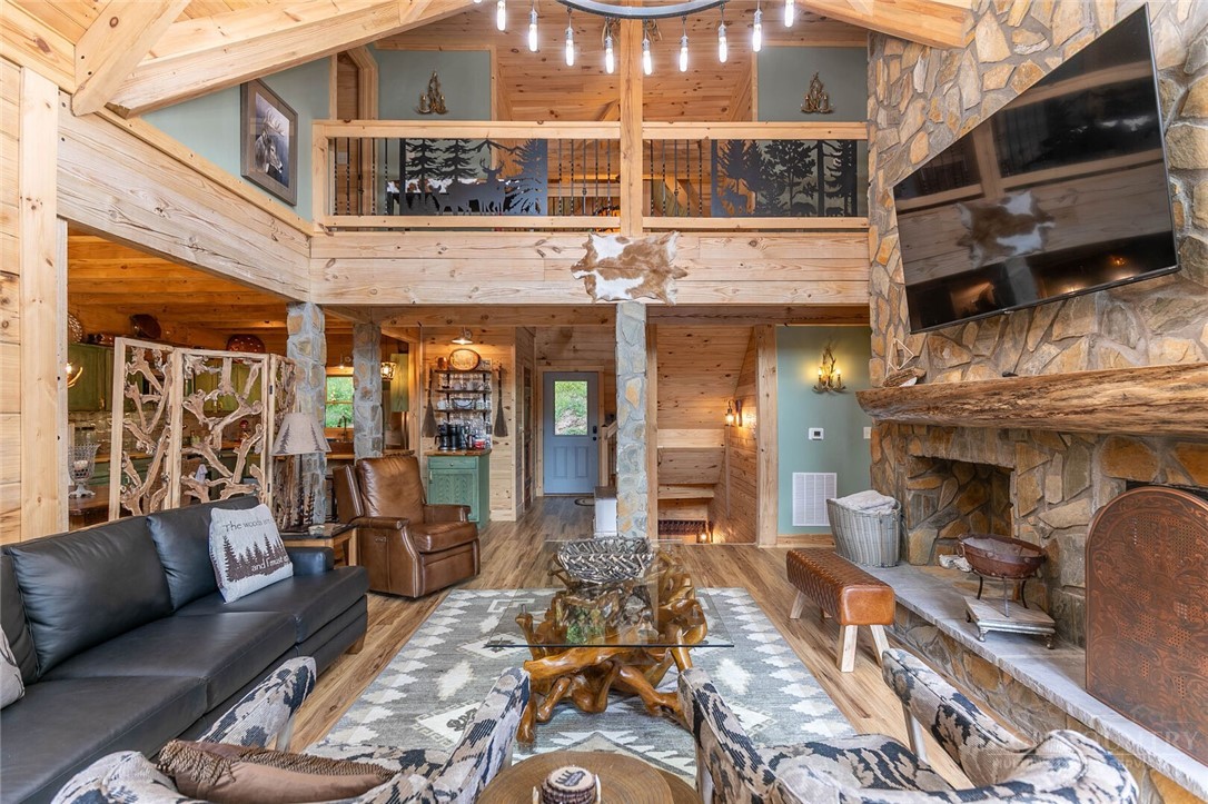 130 Autumn View Lane