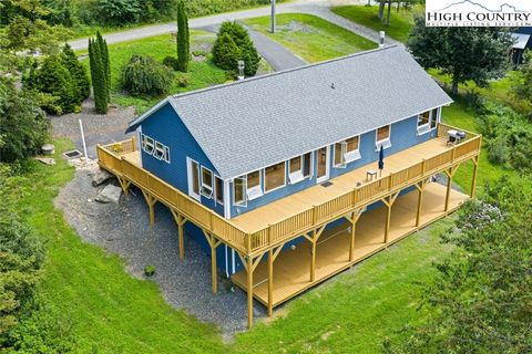 Photo of 1030 Raven Rock Drive, Boone, NC 28607 (MLS # 256196)