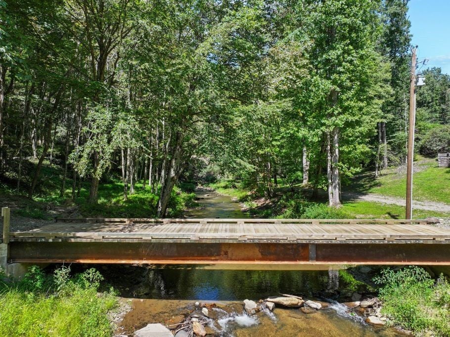 171 Grouse Covert Road