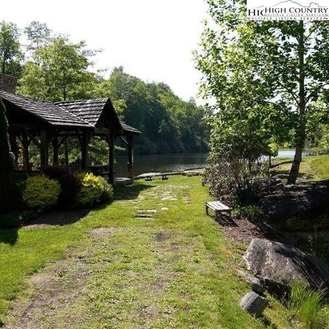 Photo of TBD Heritage Ridge Road #H12, Elk Park, NC 28622 (MLS # 259270)