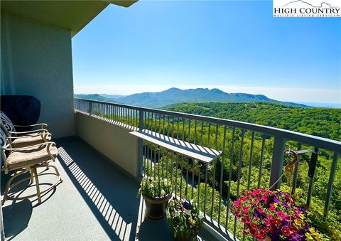 Photo of 303 Sugar Top Drive #2302, Sugar Mountain, NC 28604 (MLS # 261042)