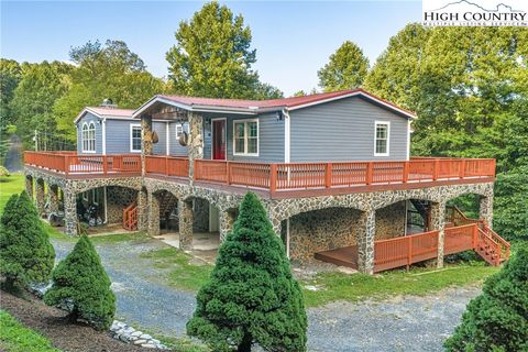 Photo of 167 Wagon Wheel Lane, Deep Gap, NC 28618 (MLS # 260294)