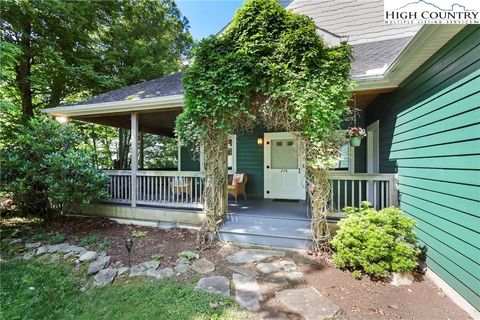Photo of 238 Summit Park Circle, Boone, NC 28607 (MLS # 256754)