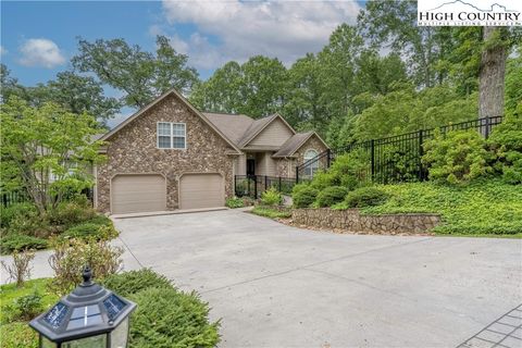 Photo of 633 Country Club Road, Roaring Gap, NC 28627 (MLS # 257210)