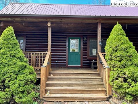 Photo of 106 Vixen Den Drive, Zionville, NC 28698 (MLS # 257004)