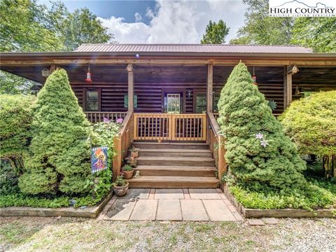 Photo of 106 Vixen Den Drive, Zionville, NC 28698 (MLS # 257004) Photo of 106 Vixen Den Drive, Zionville, NC 28698 (MLS # 257004)