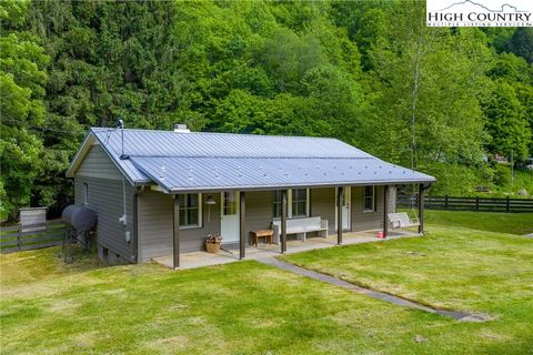 Photo of 1369 Anderson Hill Road, Lansing, NC 28643 (MLS # 256040)