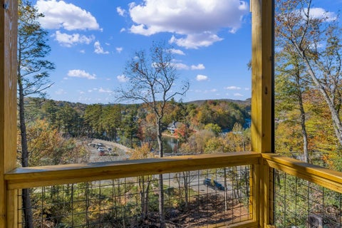 Photo of 178 Lakeview Terrace, Blowing Rock, NC 28605 (MLS # 264904)