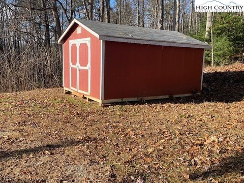 A home in Deep Gap