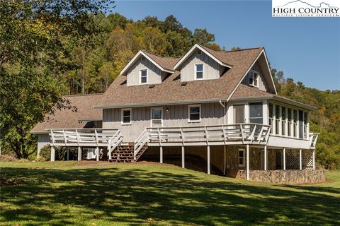 Photo of 410 River Drive, Warrensville, NC 28693 (MLS # 258482)