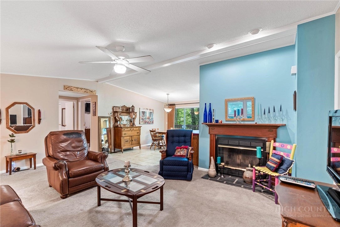 451 Laurelwood Lane 43