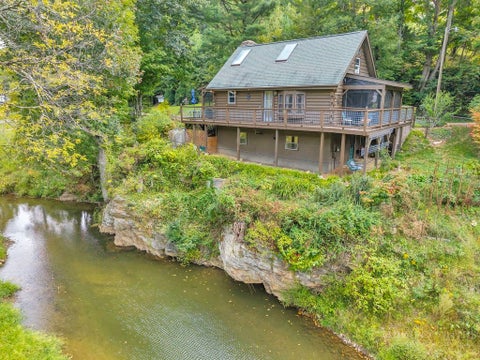 Photo of 2277 Old US Highway 421, Vilas, NC 28692 (MLS # 264459)