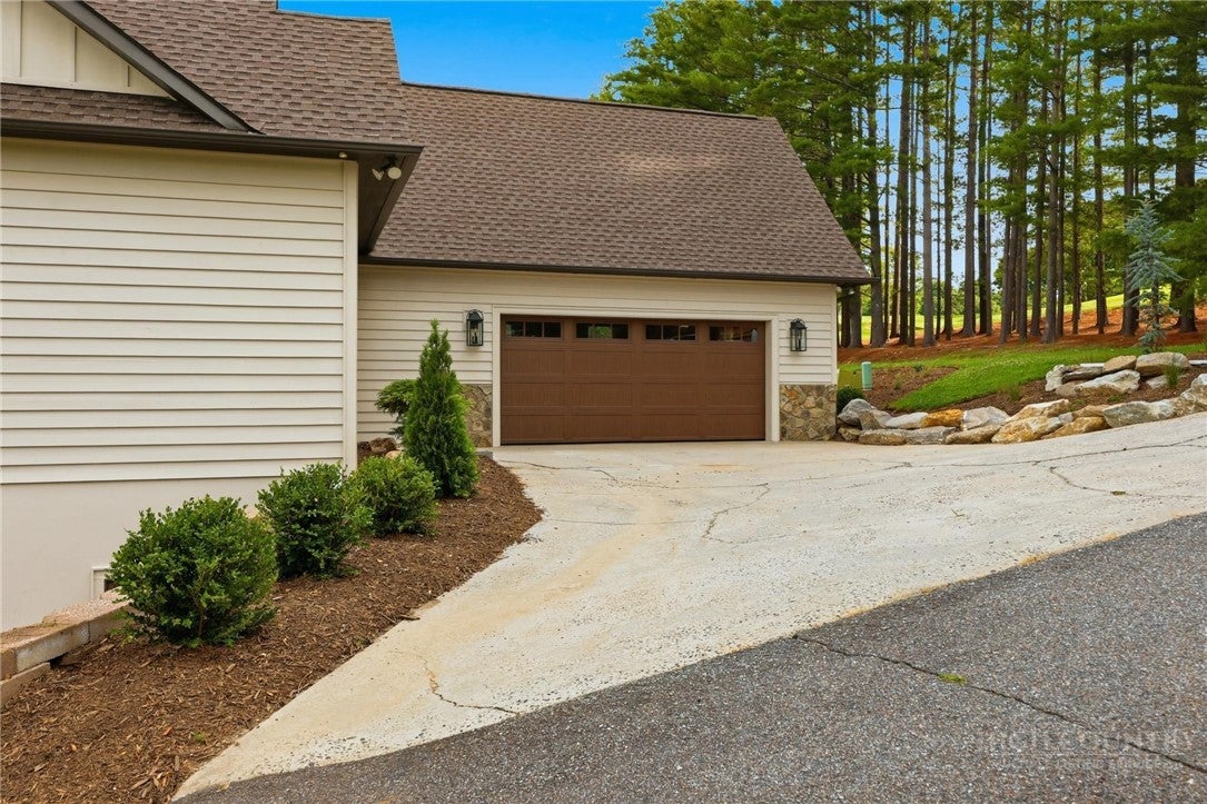643 W Landing