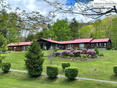 Photo of 26 Deer Run Lane, Banner Elk, NC 28604 (MLS # 256465)