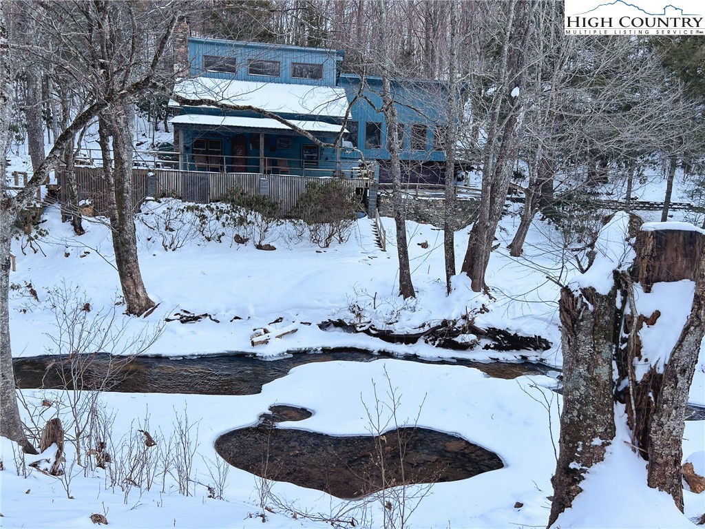 Boone, North Carolina 28607, United States, 3 Bedrooms Bedrooms, ,4 BathroomsBathrooms,Residential,Active,30403