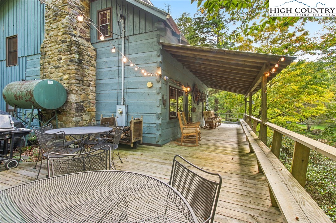 Boone, North Carolina 28607, United States, 3 Bedrooms Bedrooms, ,4 BathroomsBathrooms,Residential,Active,30403