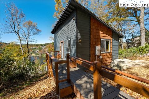 Photo of 154 Lakeview Terrace, Blowing Rock, NC 28605 (MLS # 258684)