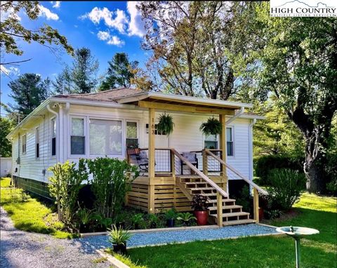 Photo of 163 Leola Street, Boone, NC 28607 (MLS # 246634)