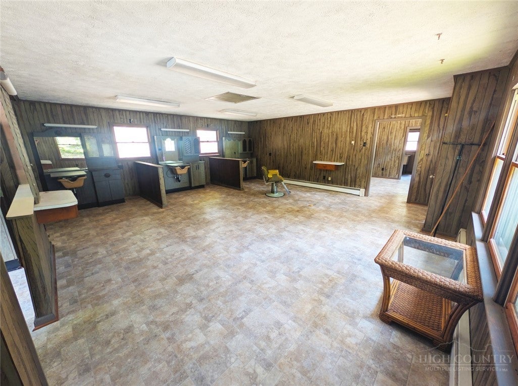 200 Little Spring Road 176