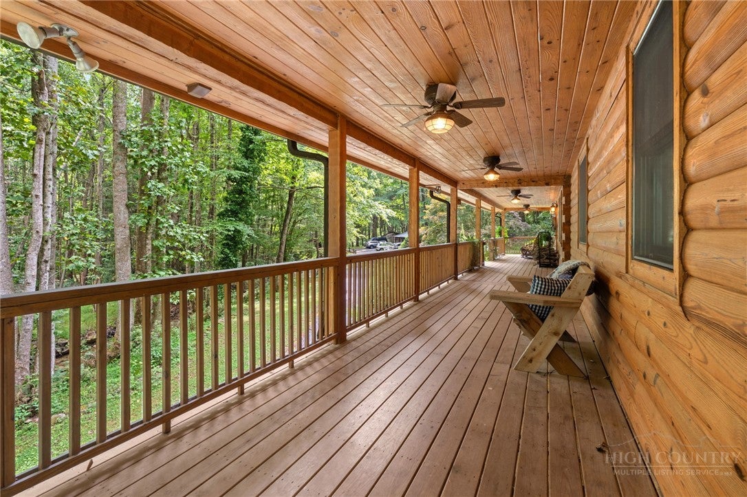 982 Jakes Mountain Road