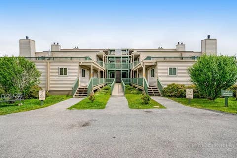 Photo of 301 Pinnacle Inn Road #3209, Beech Mountain, NC 28604 (MLS # 262639)