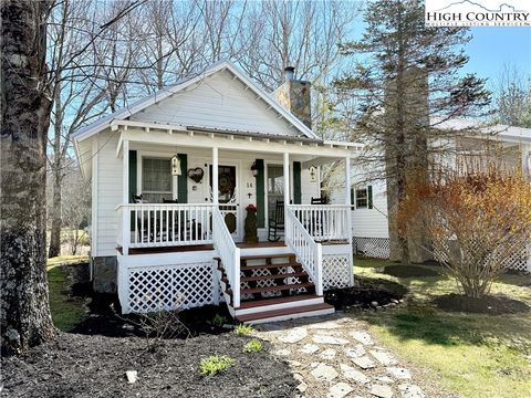 Photo of 14 Fish Camp Circle, Newland, NC 28657 (MLS # 260784)