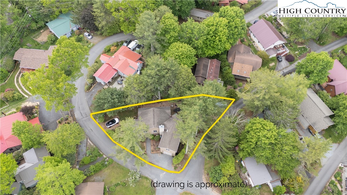 Newland, North Carolina 28657, United States, 2 Bedrooms Bedrooms, ,2 BathroomsBathrooms,Residential,Active,139127