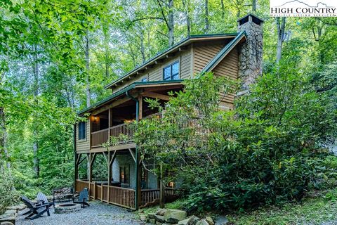 Photo of 167 Boulder Shadow Lane, Banner Elk, NC 28604 (MLS # 257820)