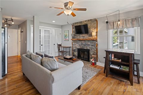 Photo of 301 Pinnacle Inn Road #4103, Beech Mountain, NC 28604 (MLS # 261821)