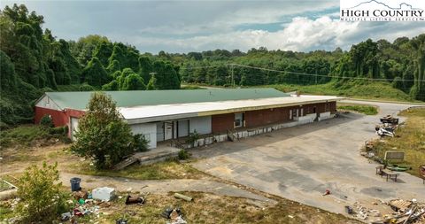 Photo of 1328 Elkin Highway 268 Highway, North Wilkesboro, NC 28659 (MLS # 260573)