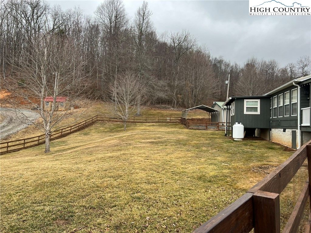 Photo of 160 Disney Lane, Newland, NC 28657 (MLS # 260051)