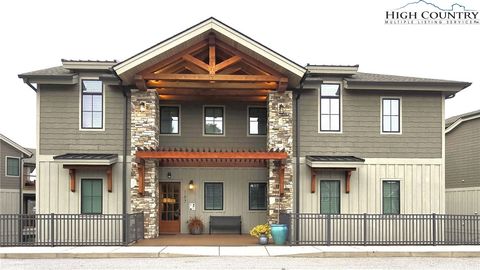 Photo of 167 Cone Vista Circle #302, Blowing Rock, NC 28605 (MLS # 259694)