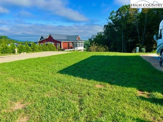 22 PAYNES COURT, ROARING GAP, NC 28668 - Image b64aa3036bbaf50a614de0be8dd9b2af/2801409399