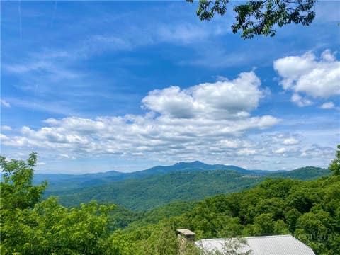 Photo of 322 Dogwood Lane, Blowing Rock, NC 28605 (MLS # 262687)
