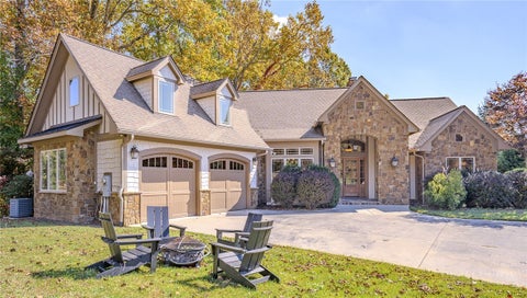 Photo of 46 North Ridge Lane, Newland, NC 28657 (MLS # 264946)