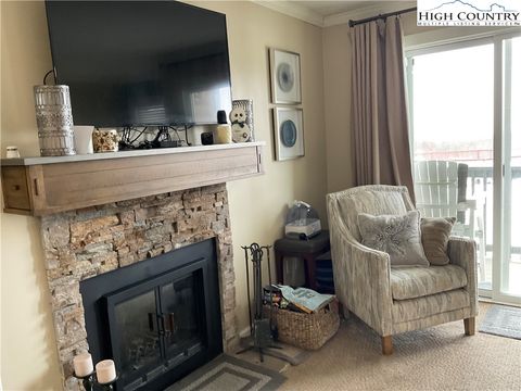 Photo of 301 Pinnacle Inn Road #4114, Beech Mountain, NC 28604 (MLS # 259896)