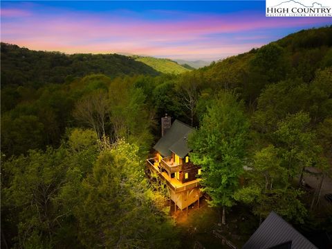 Photo of 107 Heather Lane, Beech Mountain, NC 28604 (MLS # 255515)