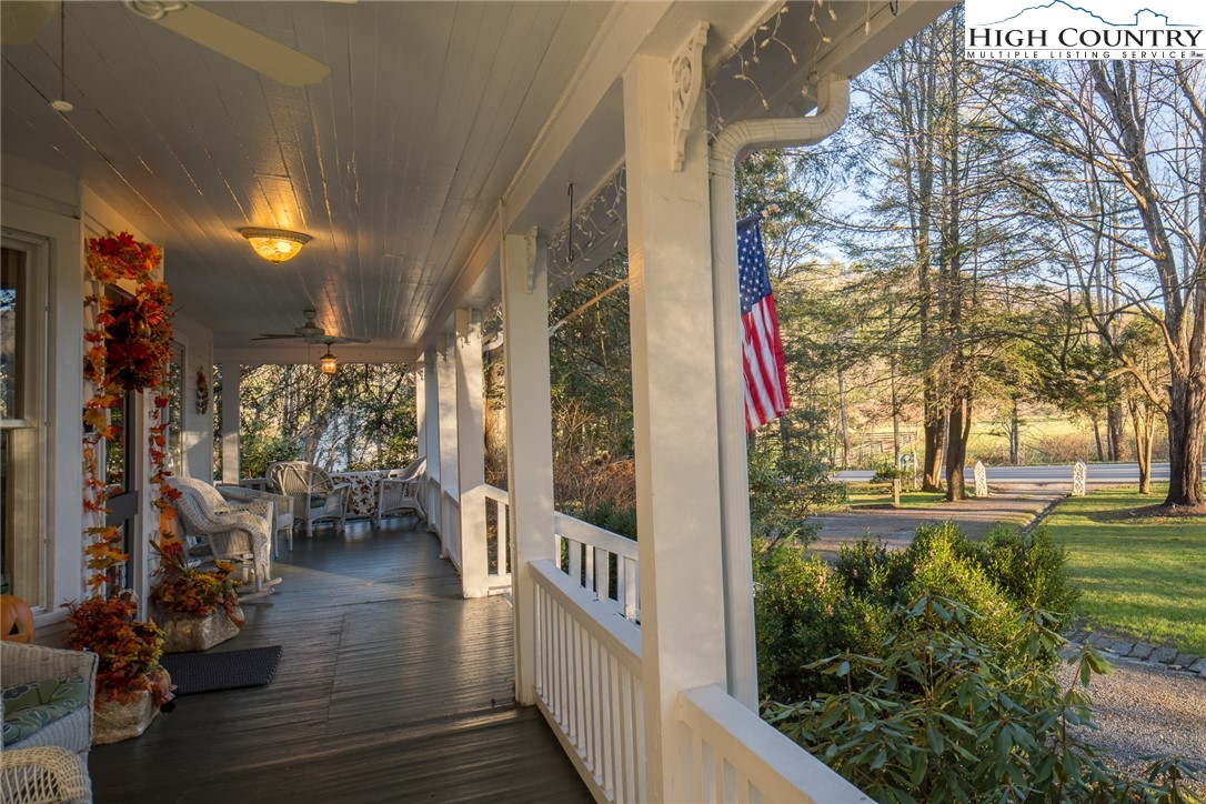 Banner Elk, North Carolina 28604, United States, 7 Bedrooms Bedrooms, ,8 BathroomsBathrooms,Residential,Active,156065