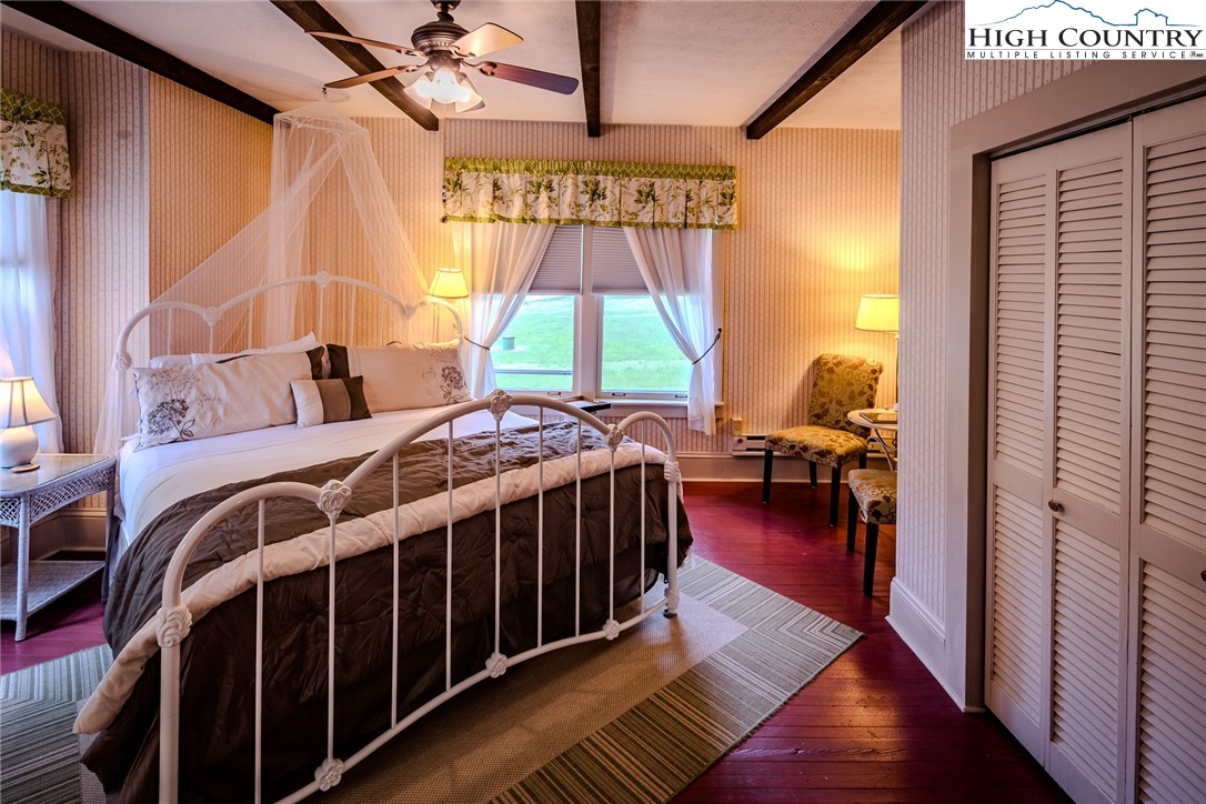 Banner Elk, North Carolina 28604, United States, 7 Bedrooms Bedrooms, ,8 BathroomsBathrooms,Residential,Active,156065