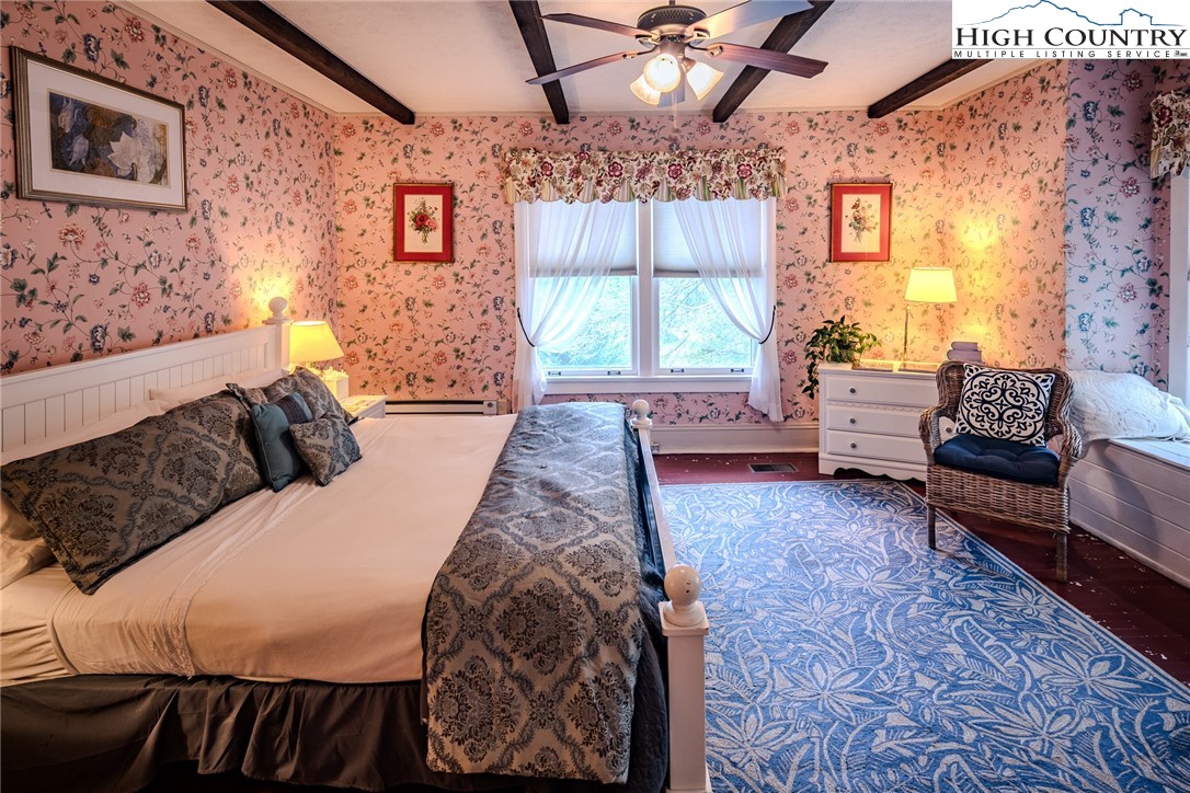 Banner Elk, North Carolina 28604, United States, 7 Bedrooms Bedrooms, ,8 BathroomsBathrooms,Residential,Active,156065