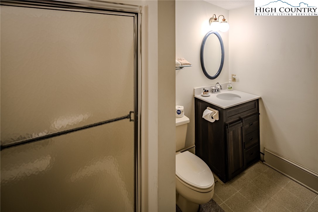 Banner Elk, North Carolina 28604, United States, 7 Bedrooms Bedrooms, ,8 BathroomsBathrooms,Residential,Active,156065