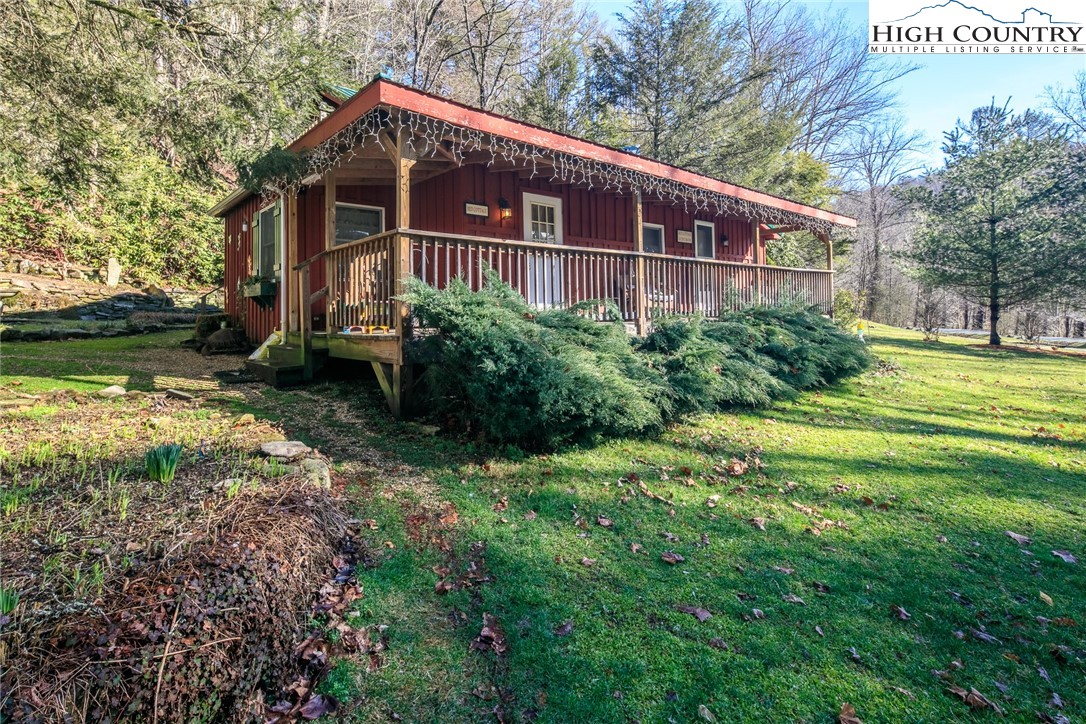 Banner Elk, North Carolina 28604, United States, 7 Bedrooms Bedrooms, ,8 BathroomsBathrooms,Residential,Active,156065