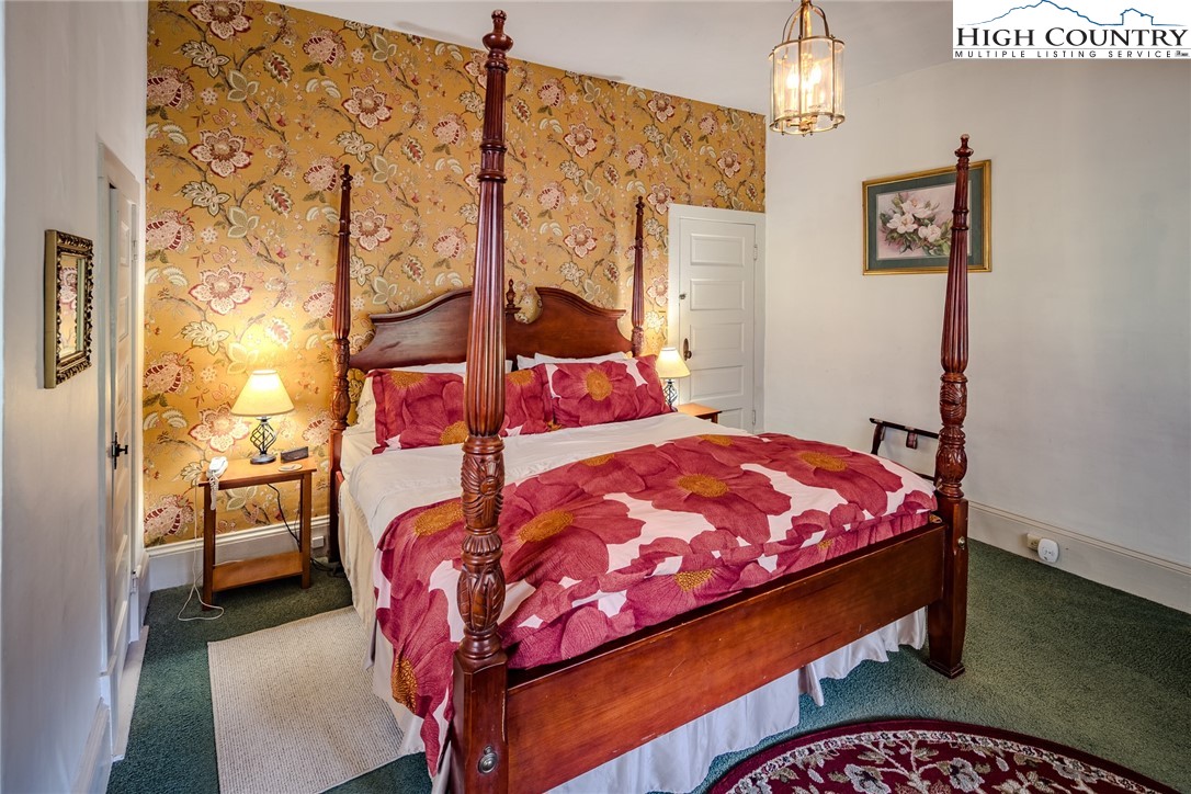 Banner Elk, North Carolina 28604, United States, 7 Bedrooms Bedrooms, ,8 BathroomsBathrooms,Residential,Active,156065