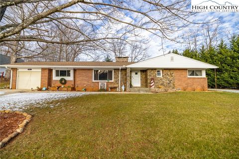 Photo of 144 Collins Road, Sparta, NC 28675 (MLS # 256830)